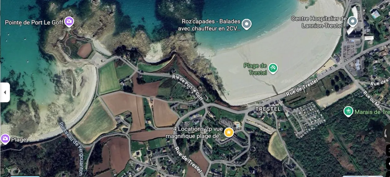 Aerial view: the house, the beaches and the harbour