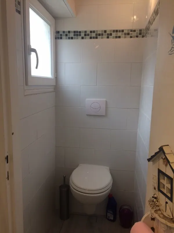 Separate WC